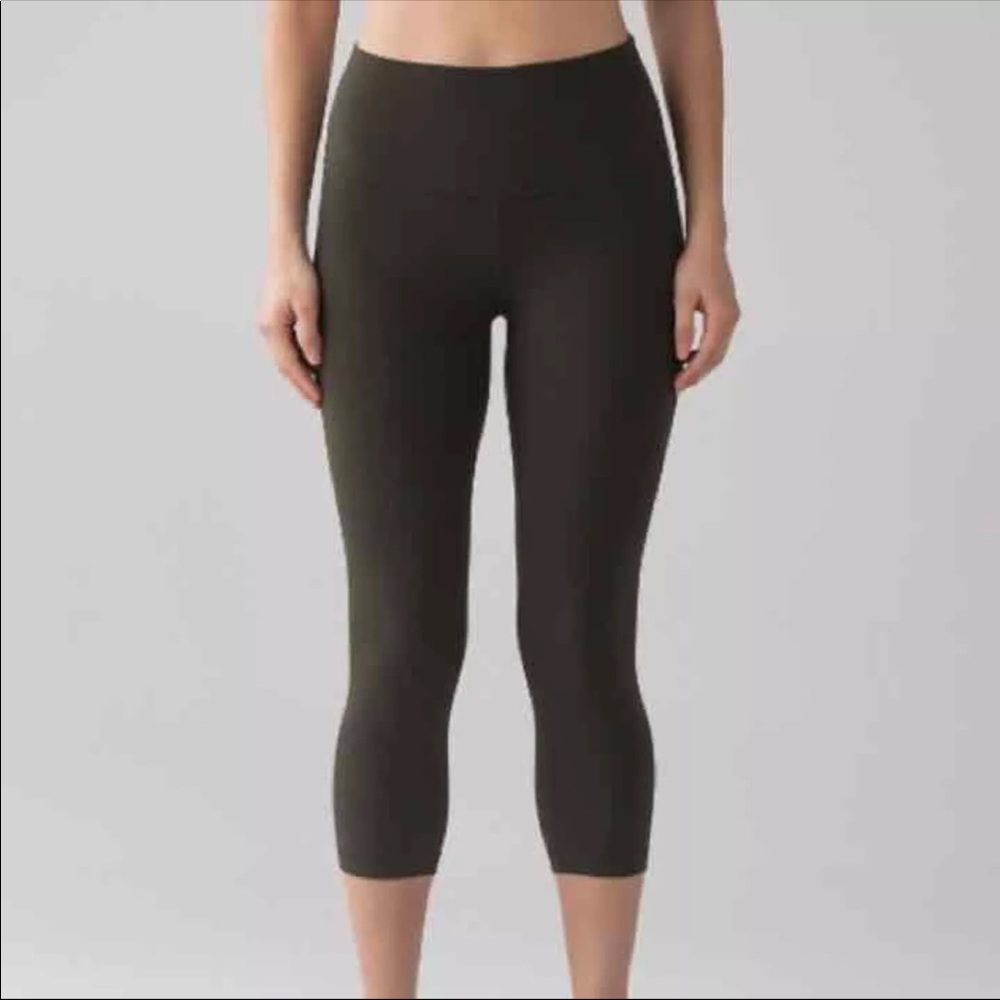 Lululemon Athletica Align Crop Dark Olive sz 8